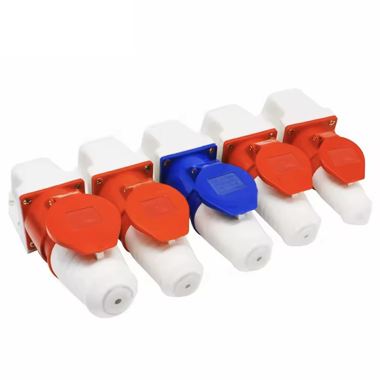 3-ways 16a industrial 3 pin multi plug socket